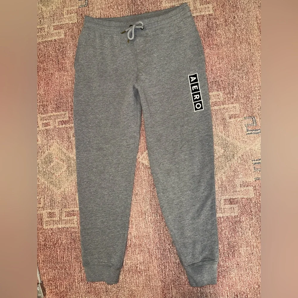 Aeropostale men’s grey drawstring embroidered logo cotton blend joggers size med